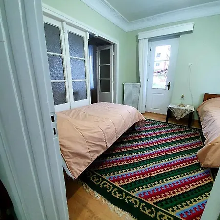 Casa de hóspedes Casa Di Fol 3*